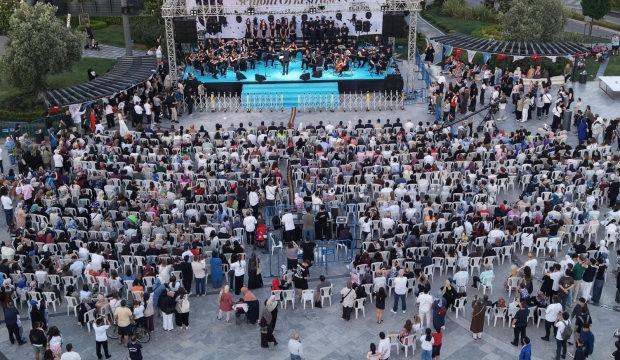 M&uuml;zik akademisi &ouml;ğrencilerinden muhteşem senfoni konseri