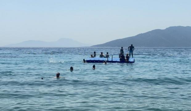 Okullar kapandı, Bodrum sahilleri doldu