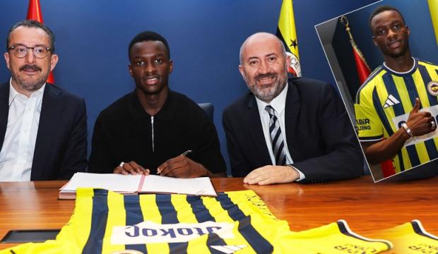 Son dakika:  Fenerbah&ccedil;e, Amara Diouf ile 5 yıllık s&ouml;zleşme imzaladı