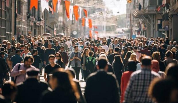 T&uuml;rkiye aynı ger&ccedil;eğe, farklı hik&acirc;yelerle bakıyor