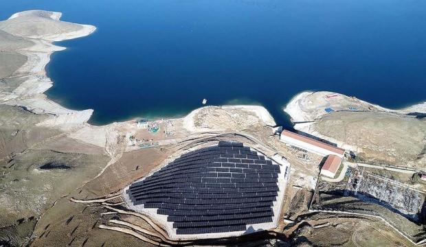 T&uuml;rkiye'nin b&ouml;lgesel enerji g&uuml;venliğindeki stratejik rol&uuml; g&uuml;&ccedil;leniyor
