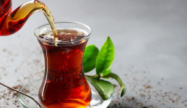 2 &uuml;nl&uuml; &ccedil;ay markasında 'boya' &ccedil;ıktı! İşte, hileli o &uuml;r&uuml;nler...