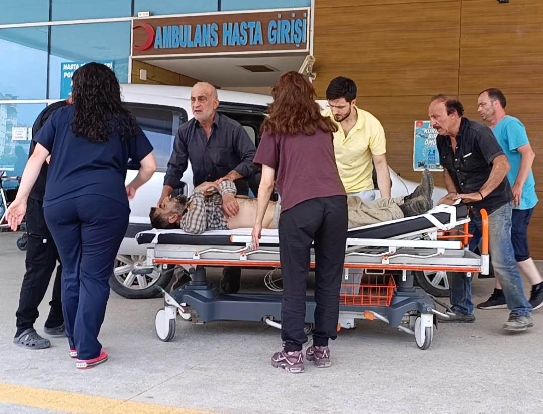 Mantar toplamak için gittiği ormanda kayalıklardan düşen imam ağır yaralandı