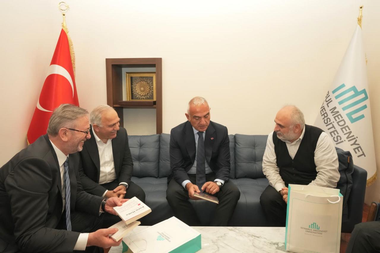 Medeniyet mirası masada: Bakan Ersoy'dan bilim tarihçisi Fazlıoğlu'na ziyaret