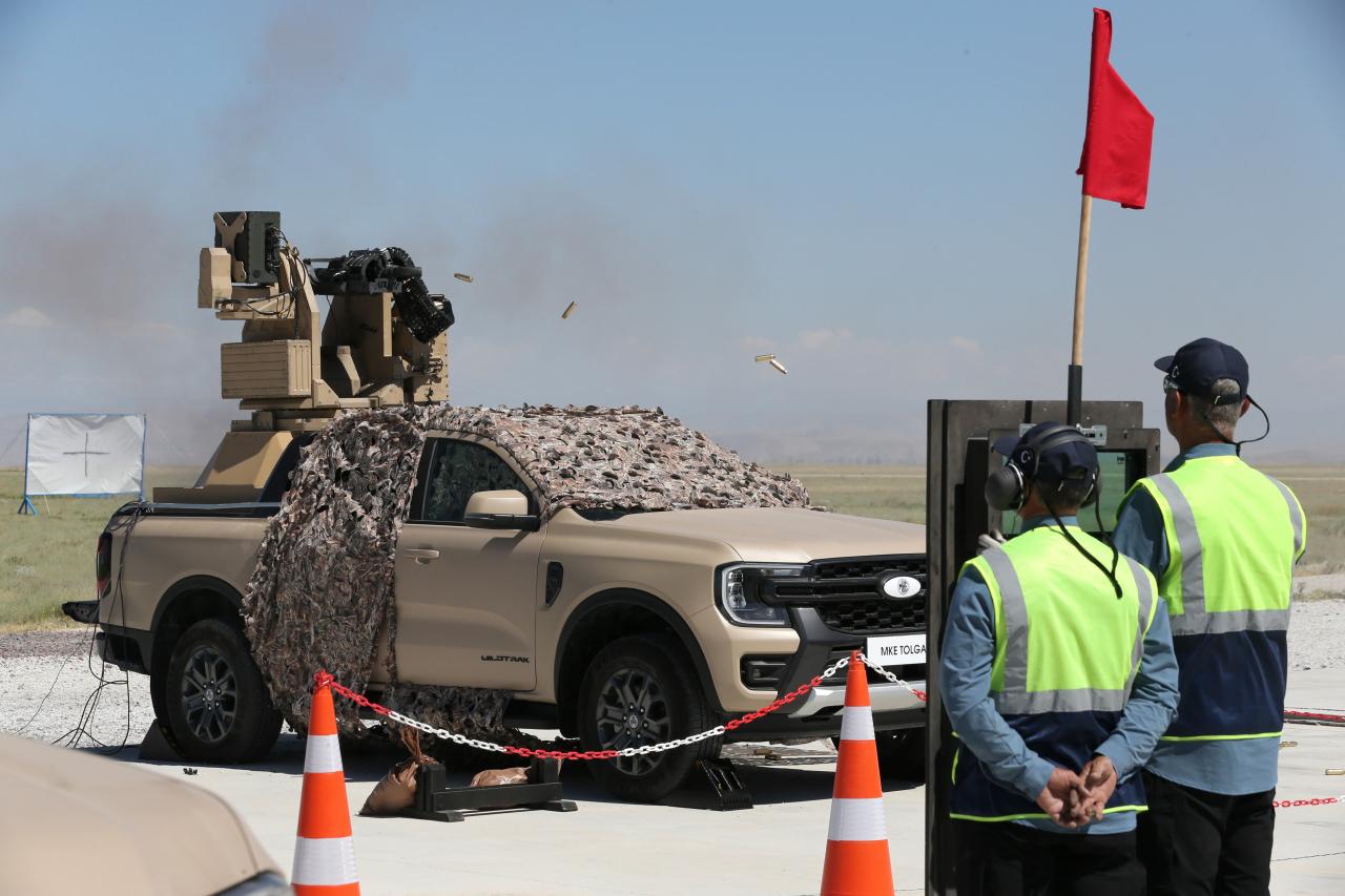 Dünya Konya'daki canlı atışları izledi! 64 askeri heyet Tolga'ya kayran kaldı: Dünyada ilk