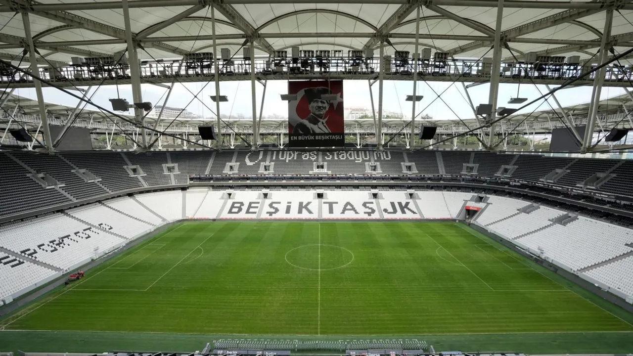 Tüpraş Stadyumu tribünleri