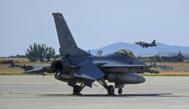 ABD askeri u&ccedil;akları Bulgaristan'dan ayrıldı