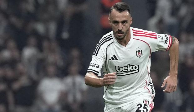 Beşiktaş'ta ayrılık resmileşti! G&ouml;khan Sazdağı, S&uuml;per Lig'in yeni ekibine transfer oldu