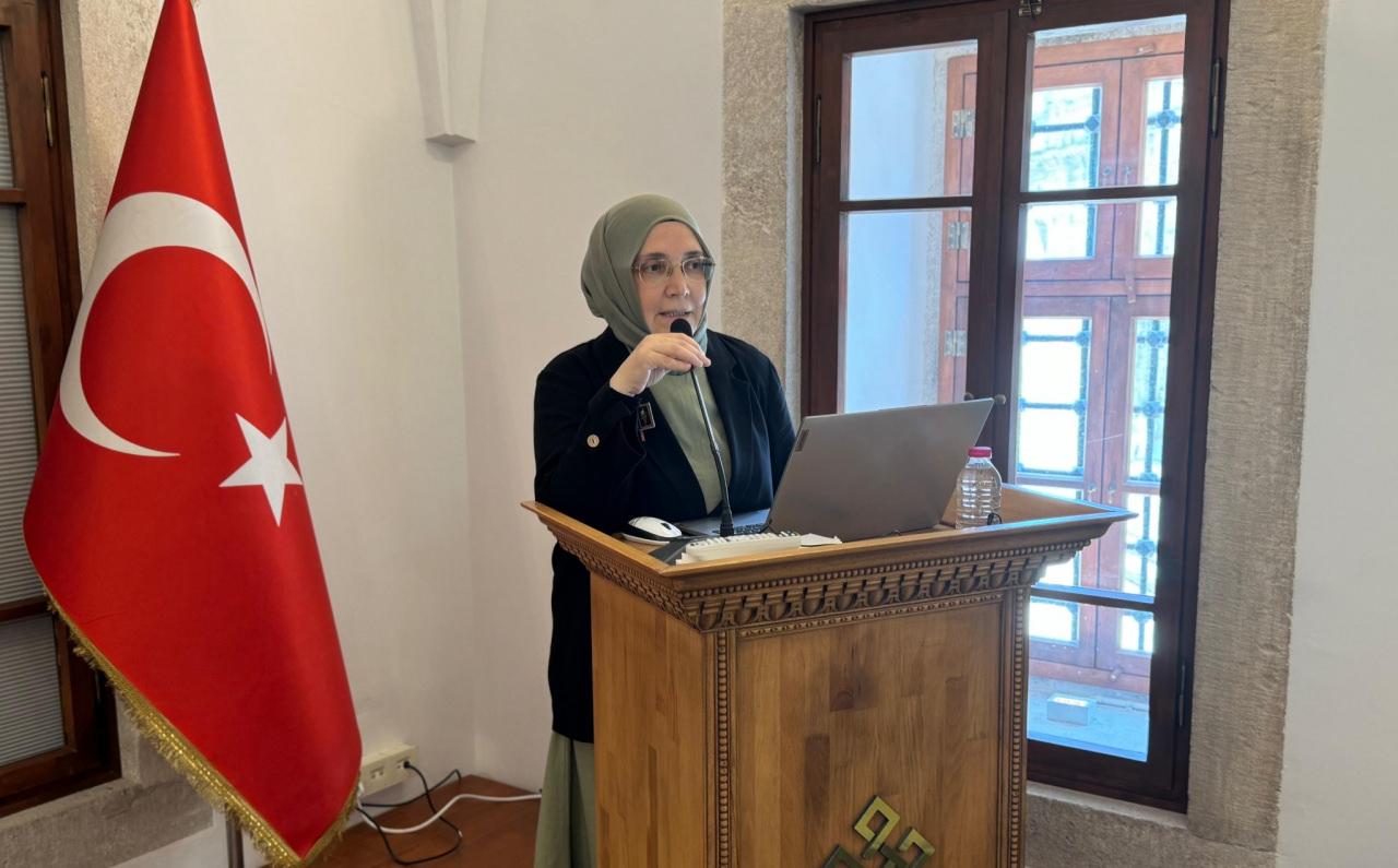 TÜYEK Araştırma ve Eğitim Merkezi Müdürü Emine Altay Öztürk