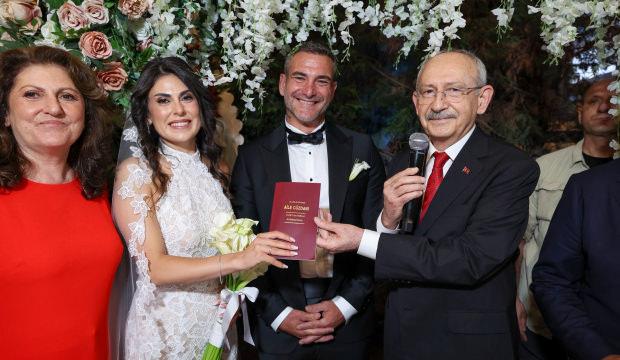 CHP lideri Kemal Kılı&ccedil;daroğlu nikah şahidi oldu