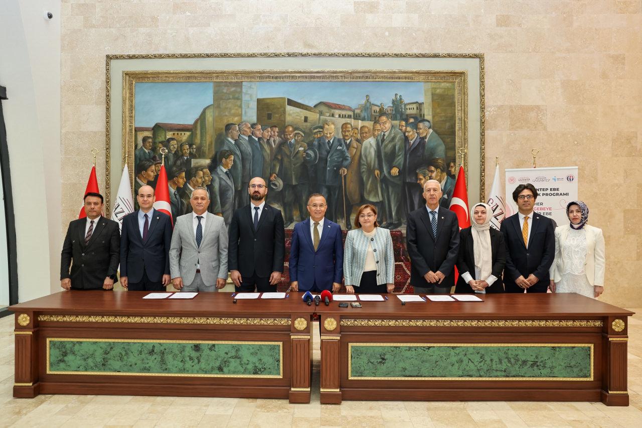 Her Gebeye Bir Ebe Projesi için imzalar atıldı.