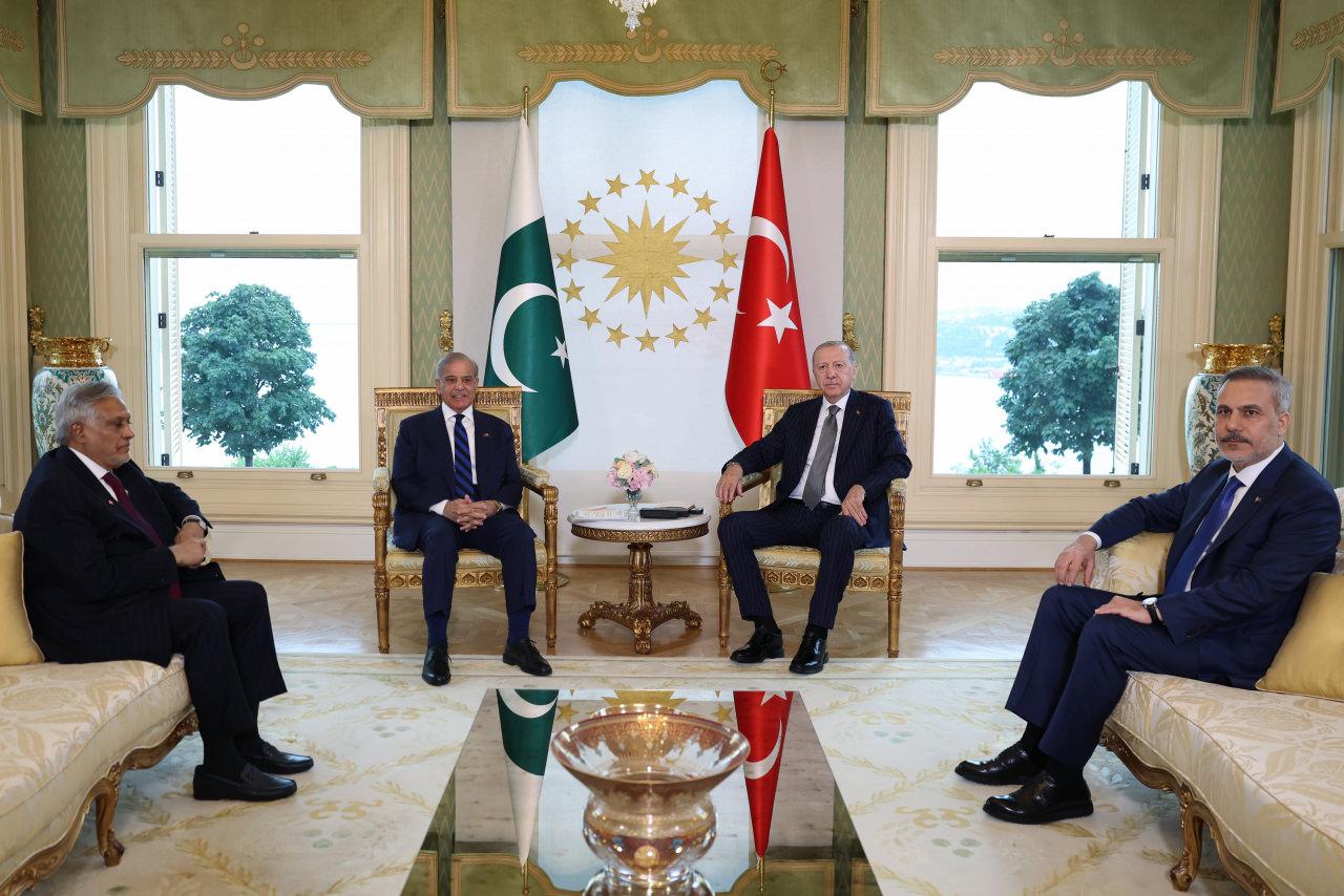 Görüşmede Dışişleri Bakanı Hakan Fidan da hazır bulundu.