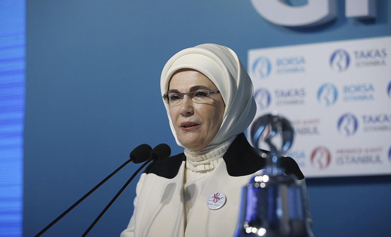 Emine Erdoğan: "İnsanlık t&uuml;m &ccedil;ocuklarına sıcak bir yuva bor&ccedil;ludur"