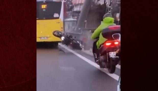 İğne Deliğinden ge&ccedil;mek istedi, canından oluyordu! Feci kaza kamerada