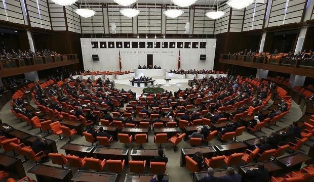 Milyonların g&ouml;z&uuml; TBMM'de: Ehliyetten emekli maaşına, PTT'den havacılığa her şey değişiyor!