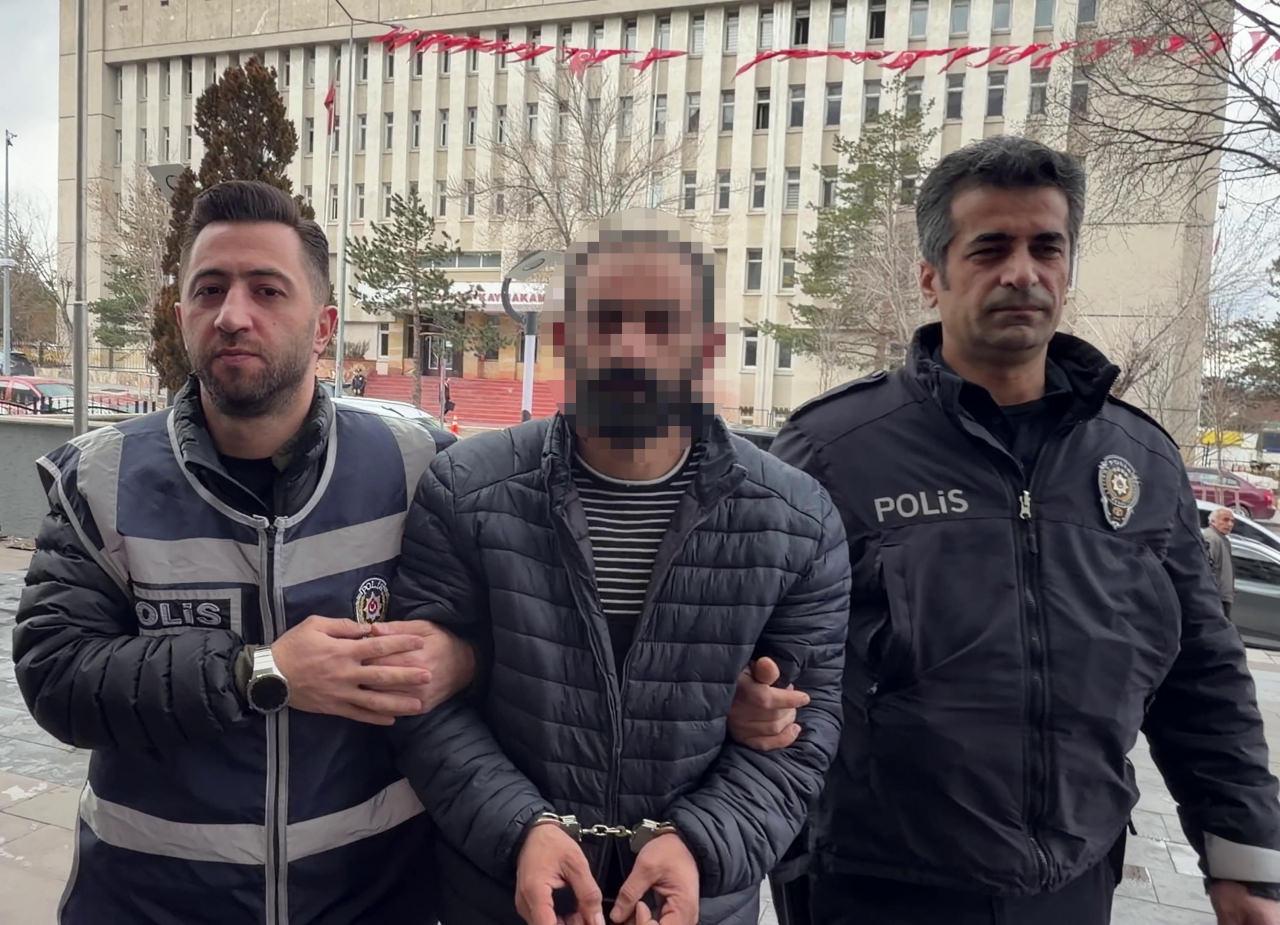 Alperen'in ölümüne neden olan ehliyetsiz ve alkollü sürücüye hapis ve tahliye.