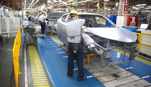 Sakarya'dan 6 ayda 2,6 milyar dolarlık ihracat! Otomotiv yine zirvede