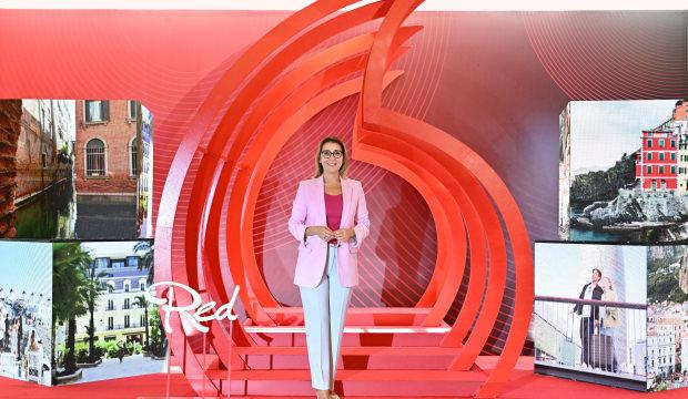 Vodafone Red&rsquo;liler  1 yılda 2,5 milyar TL tasarruf etti!