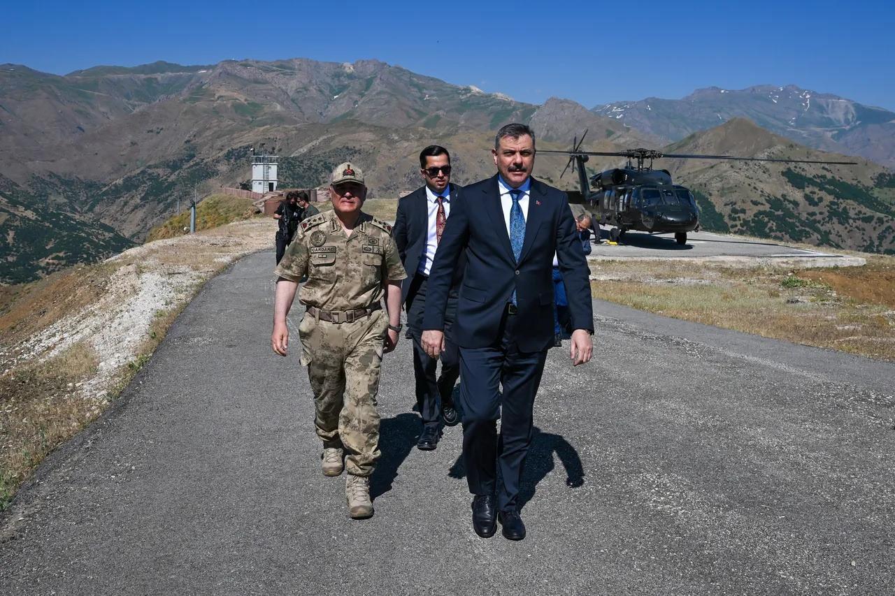 İçişleri Bakanı Mustafa Çiftçi'den İran ve Irak sınırında kritik ziyaret.