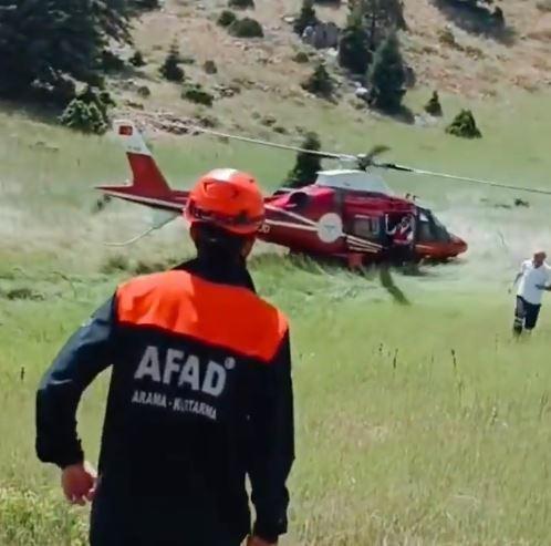 Sağlık Bakanlığı’na ait helikopter ambulans ile hastaneye sevk edildi.