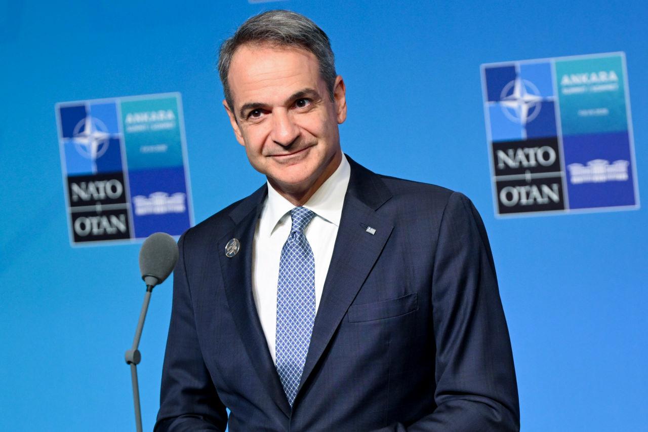 Yunanistan Başbakanı Kiryakos Miçotakis konuşma yaparken
