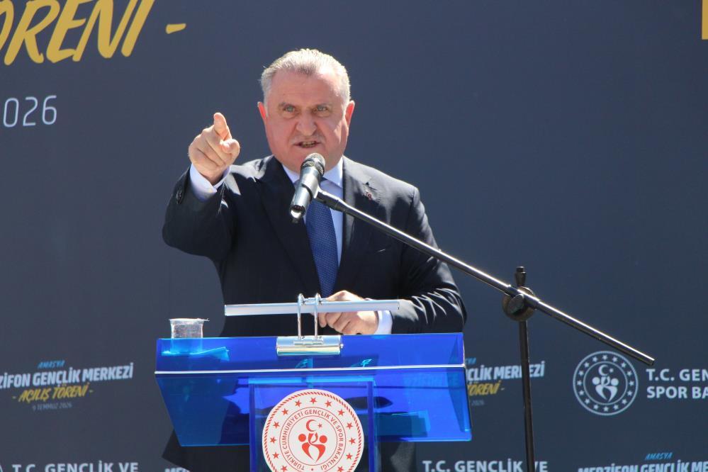 Gençlik ve Spor Bakanı Osman Aşkın Bak