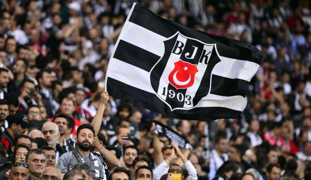 Beşiktaş Salih &Ouml;zcan'ı resmen a&ccedil;ıkladı!