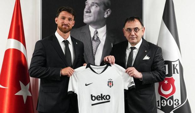 Beşiktaş Salih &Ouml;zcan'ı resmen a&ccedil;ıkladı!
