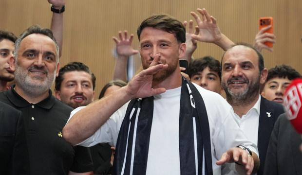 Beşiktaş'ın yeni transferinden iddialı s&ouml;zler! 'Baskı beni etkilemez'