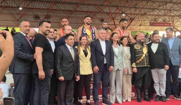 Bilal Erdoğan a&ccedil;ıkladı! Yağlı G&uuml;reşte bir ilk yaşanacak