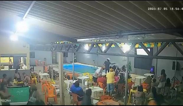 Brezilya ma&ccedil;ında kanlı infaz: Kameralar saniye saniye kaydetti