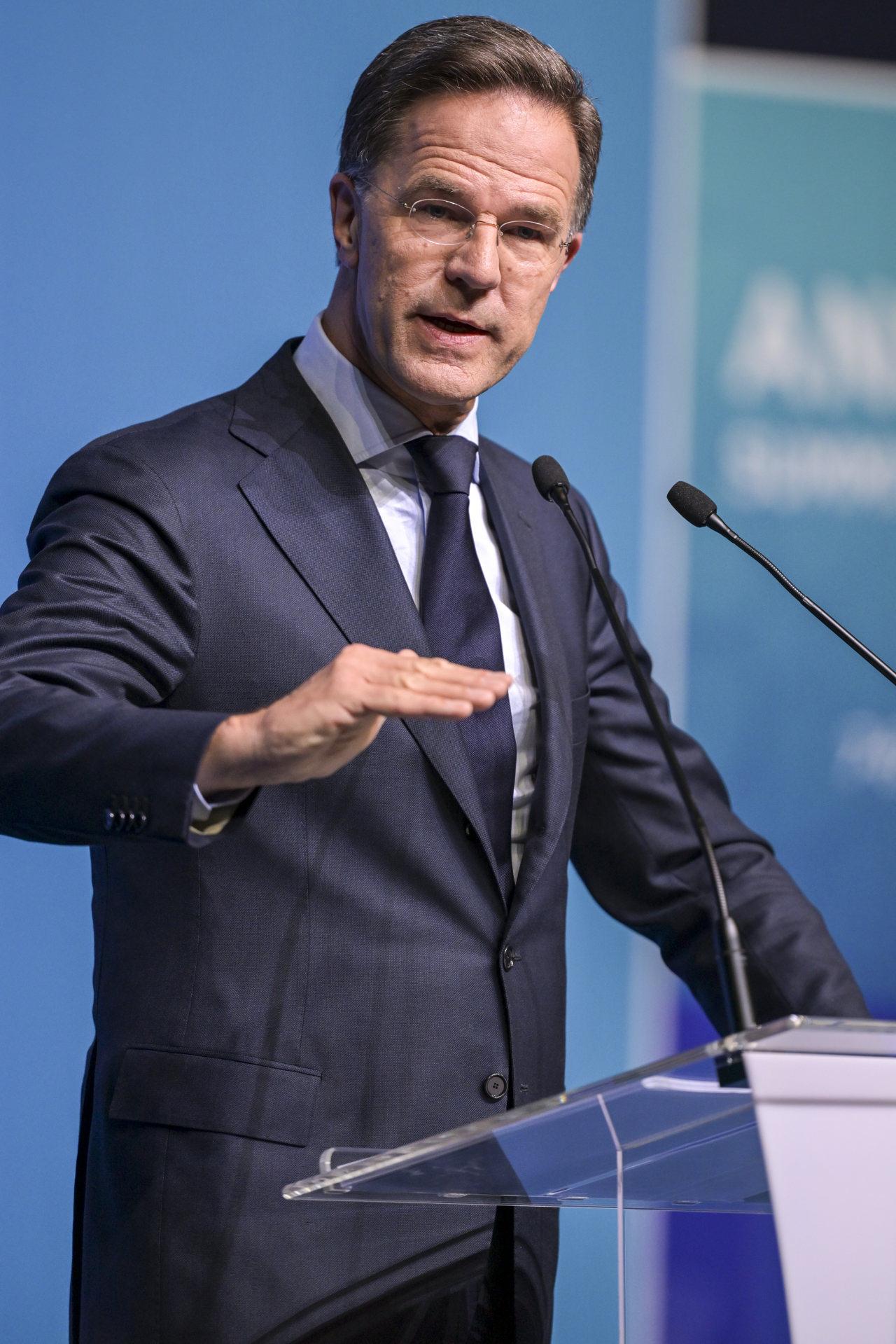 NATO Genel Sekreteri Mark Rutte, Ankara’da düzenlenecek olan 36. NATO Devlet ve Hükümet Başkanları Zirvesi öncesinde Cumhurbaşkanlığı Külliyesi'nde basın toplantısı düzenledi.