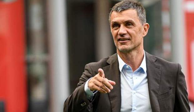 Efsane isme milli g&ouml;rev! Futbolun başına ge&ccedil;ti