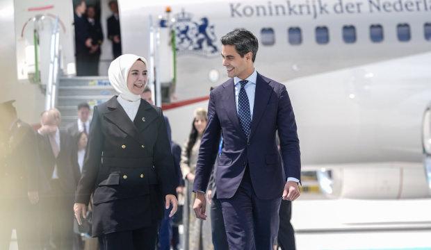 Bakan G&ouml;ktaş karşıladı: NATO Zirvesi'nde Hollanda ile dikkat &ccedil;eken karşılama diplomasisi!