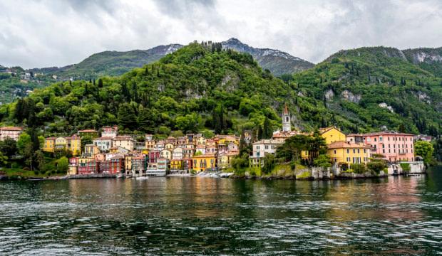 İtalya'daki turistik b&ouml;lgeden &ouml;rnek karar: Mayo ile gezene ceza
