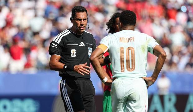 Mbappe, Fas ma&ccedil;ında Arjantinli hakem y&uuml;z&uuml;nden penaltı ka&ccedil;ırmış