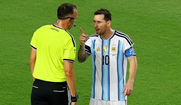 Messi'nin Portekizli hakeme sert s&ouml;zleri d&uuml;nyada viral oldu