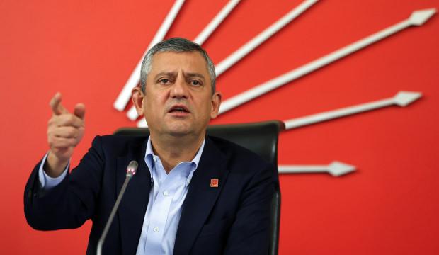 &Ouml;zg&uuml;r &Ouml;zel'den yeni parti iddialarına ilk yanıt! Yol haritasını a&ccedil;ıkladı