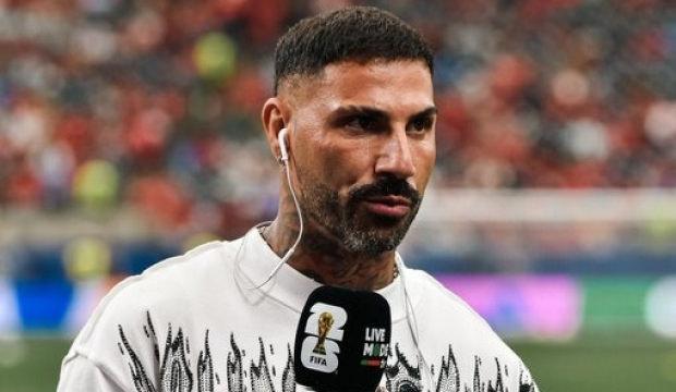 Quaresma &ccedil;ılgına d&ouml;nd&uuml;! Canlı yayında milli takım hocasını topa tuttu