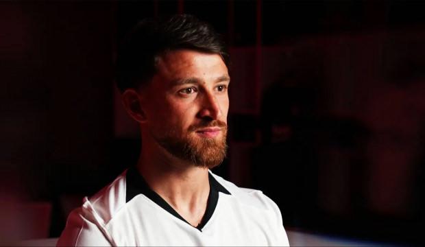 Salih &Ouml;zcan Beşiktaş'a transferinin perde arkasını a&ccedil;ıkladı!