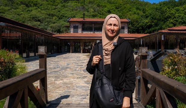 T&uuml;rk dizileri hayatını değiştirdi! ABD&rsquo;li Kristy Kous M&uuml;sl&uuml;man oldu
