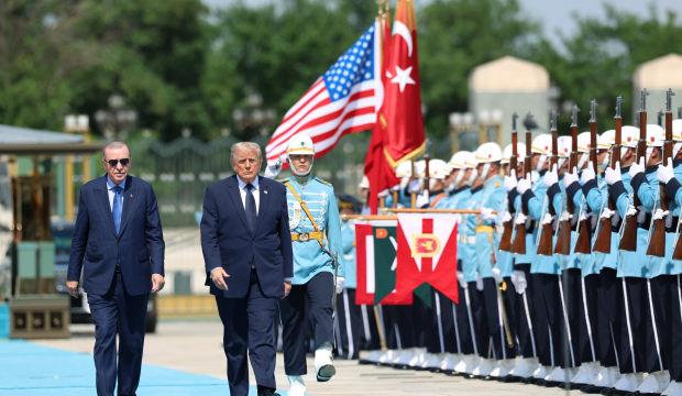 Yunan basınında 'NATO' zirvesi paniği! 'Batı, artık T&uuml;rkiye'ye yalvarıyor'