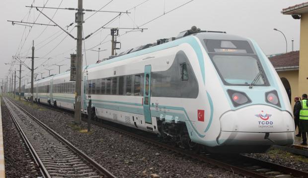  2 milyon 634 bin 363 yolcumuzu taşıdı! Milli elektrikli trenlerin yeni rotası Edirne!