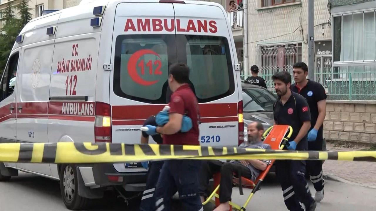 Olay yerine çok sayıda ekip sevk edildi. 