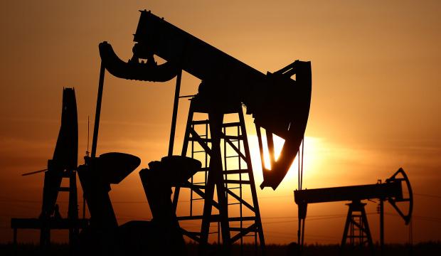 ABD'de petrol alarmı! Sondaj kuleleri yeniden &ccedil;oğalıyor
