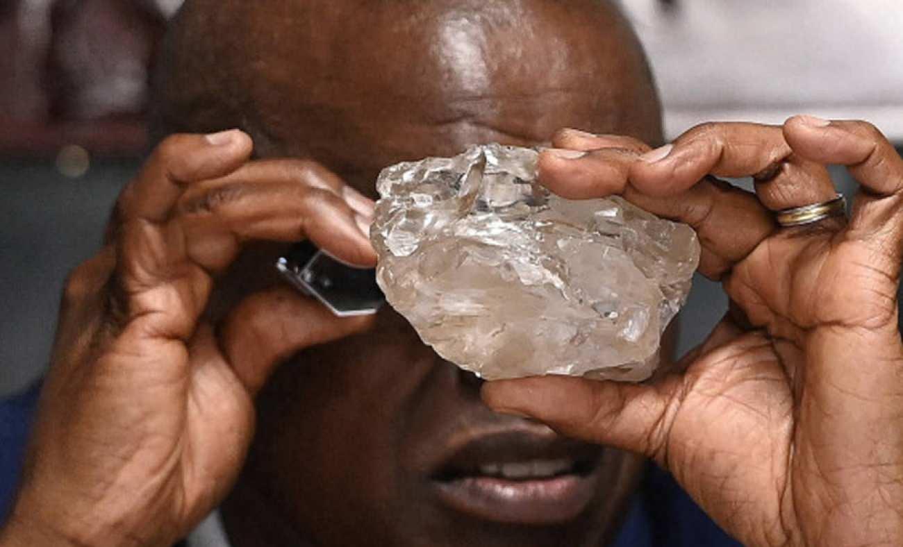 Afrika'da bulundu: D&uuml;nyanın en b&uuml;y&uuml;k elmasları arasına girdi