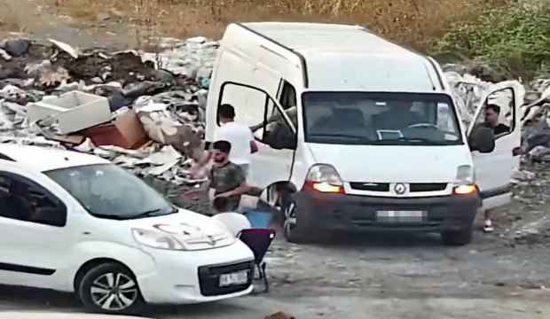 Avcılar'da ka&ccedil;ak moloz d&ouml;ken 2 ara&ccedil; sahibine 100 bin lira ceza