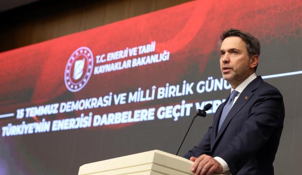 Bakan Bayraktar: O gece y&uuml;reğin g&uuml;c&uuml;, &ccedil;eliğin g&uuml;c&uuml;n&uuml; yendi