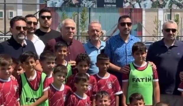 Başkan Turan duyurdu: İstanbul'a UEFA ve FIFA standartlarında yeni stat