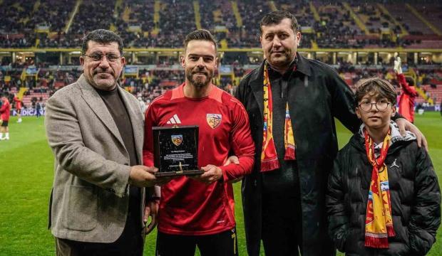 &Ccedil;orum FK ve Gen&ccedil;lerbirliği, Kayserispor'un yıldızı i&ccedil;in karşı karşıya